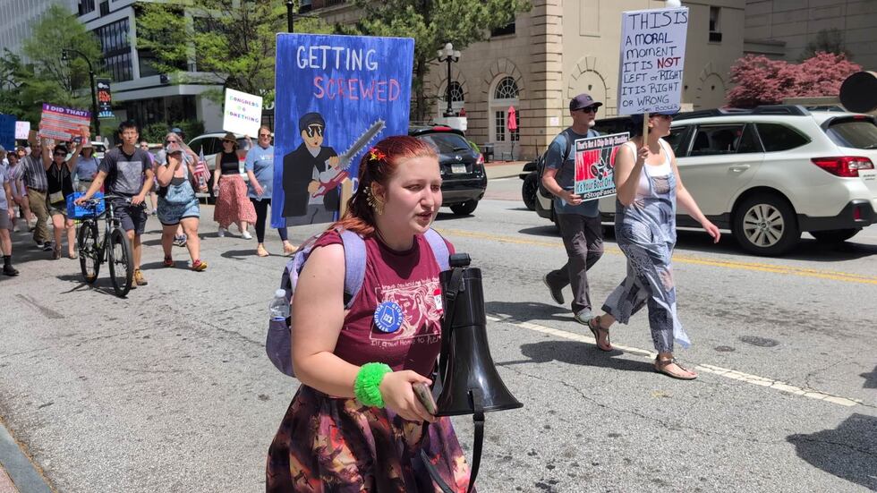 Las protestas se realizan en el National Mall en Washington, D.C., las capitales estatales y...