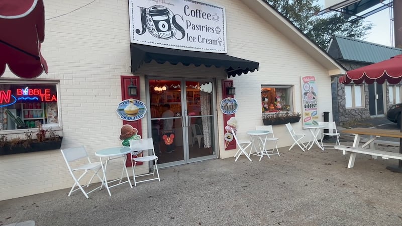 JOS Fifteen cafetería, pastelería y nevería ubicada en el 2418 Antioch Pike
