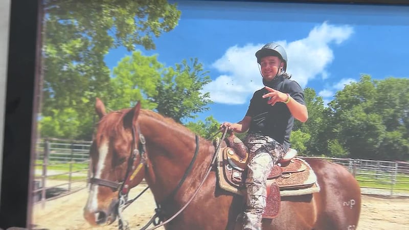 Muere joven de 24 años tras ser atropellado. Según su mamá, la tragedia ocurrió luego de que,...